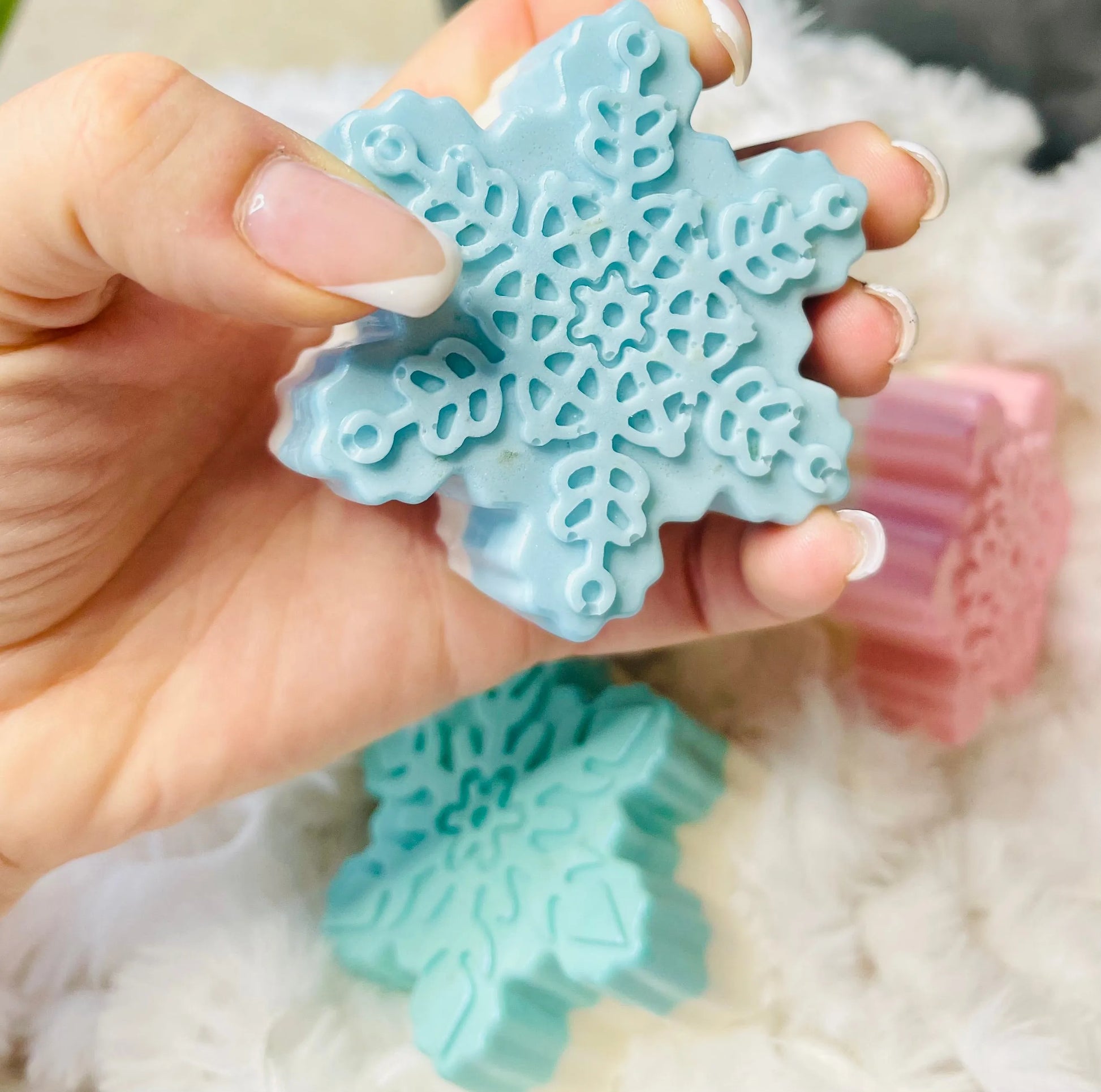 Snowflake Oatmeal Shea Soap | Natural Hand & Body Exfoliating Bar White Out