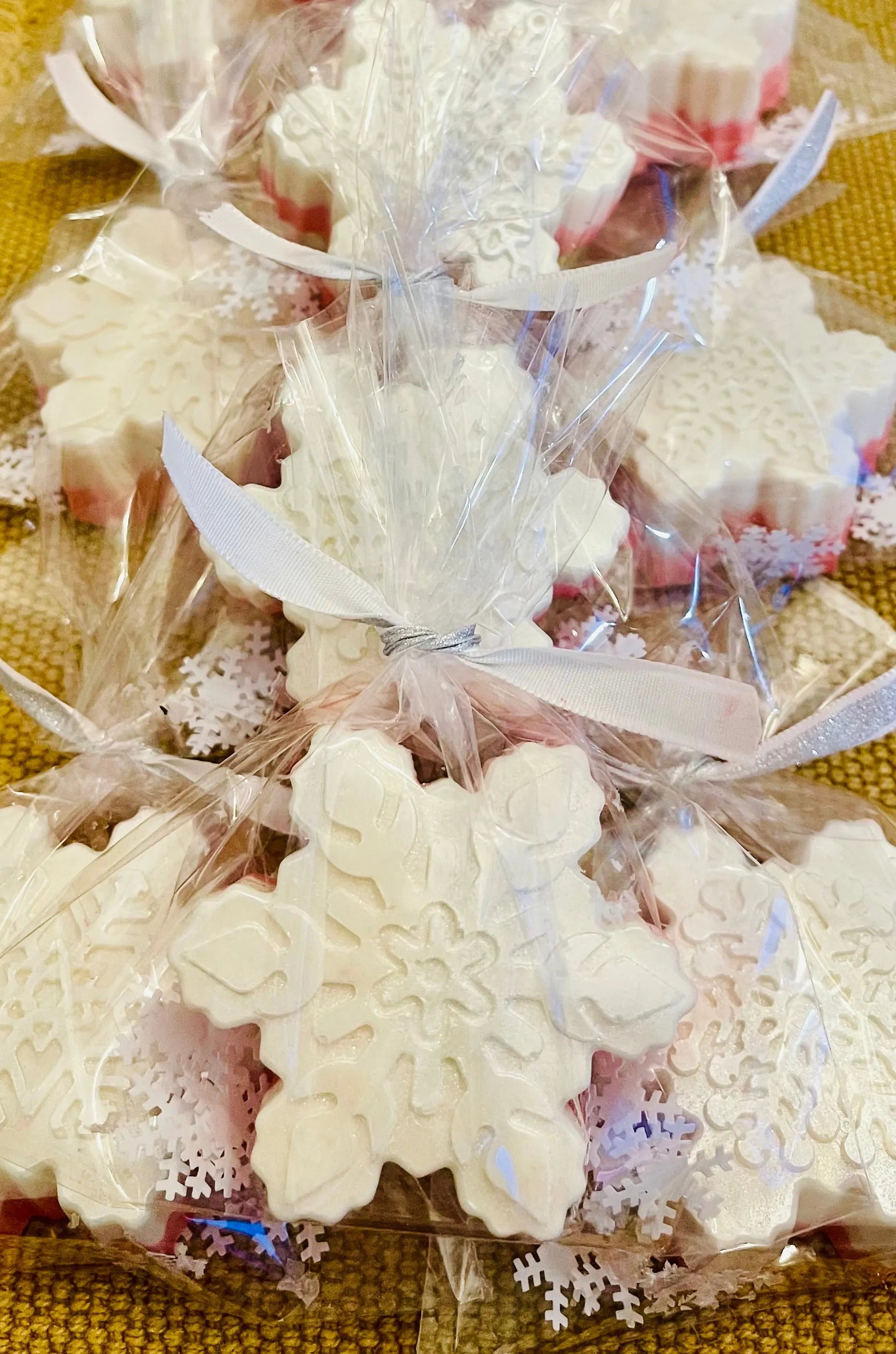 Snowflake Oatmeal Shea Soap | Natural Hand & Body Exfoliating Bar White Out