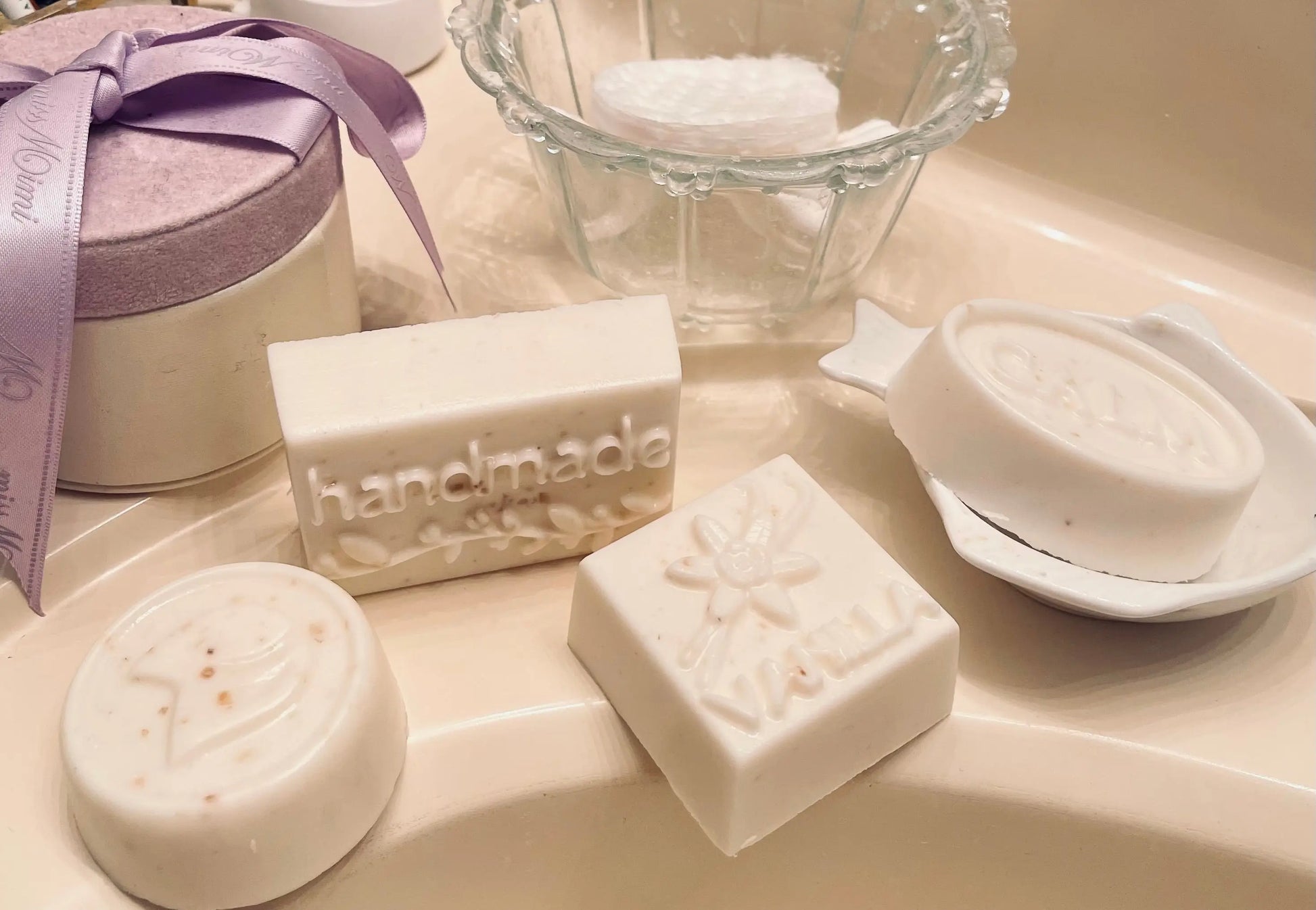 4-Piece Handmade Organic Soap| Exfoliating & Moisturizing Bundle White Out