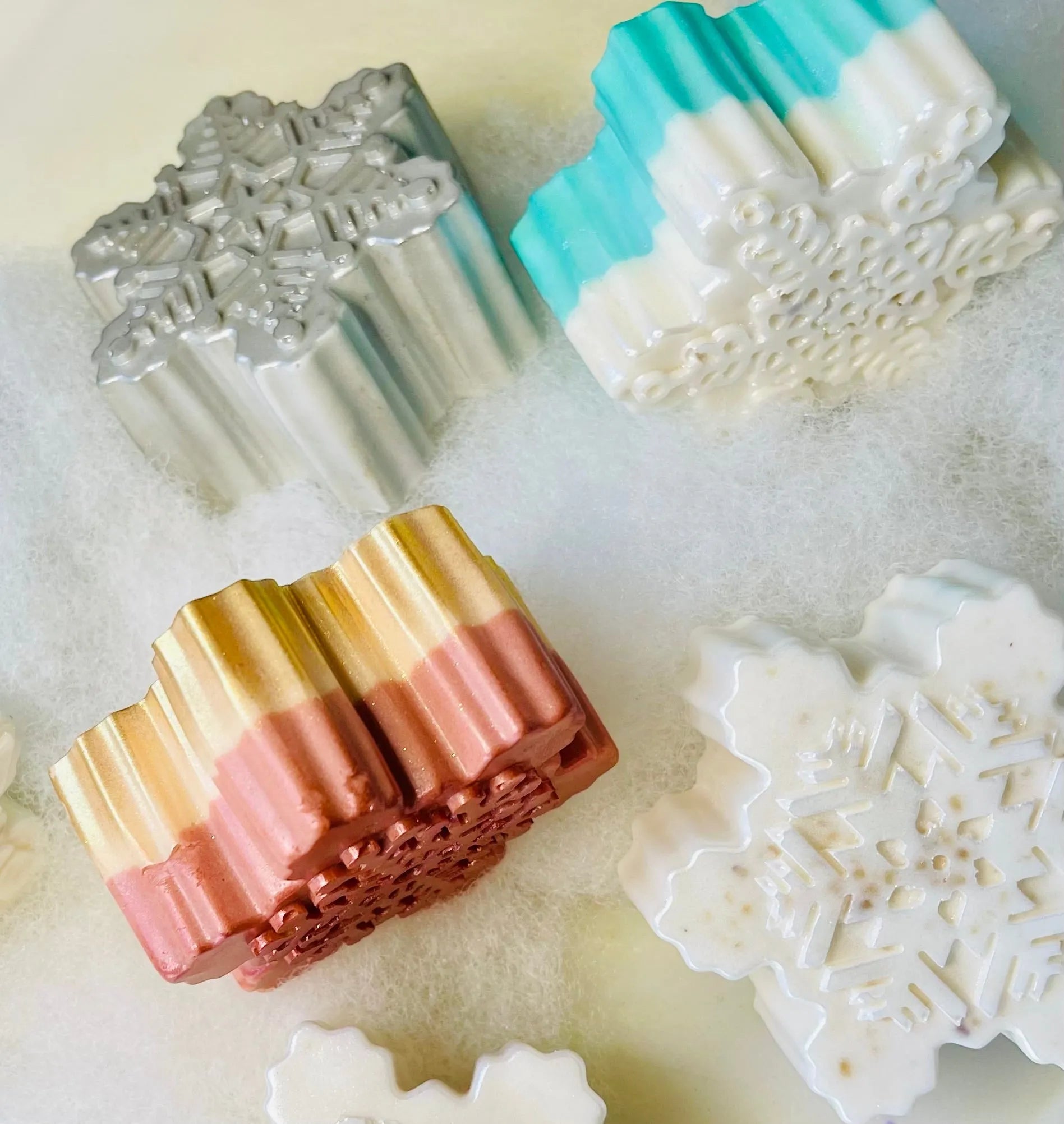 Snowflake Oatmeal Shea Soap | Natural Hand & Body Exfoliating Bar White Out