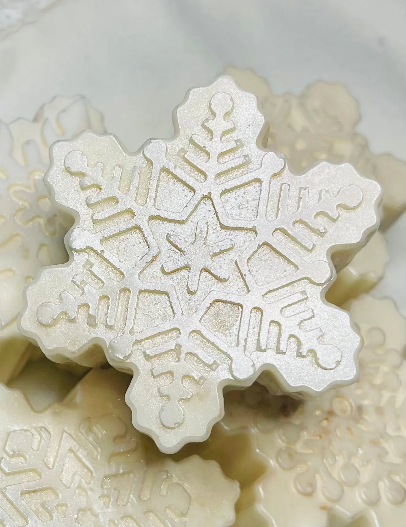Snowflake Oatmeal Shea Soap | Natural Hand & Body Exfoliating Bar White Out