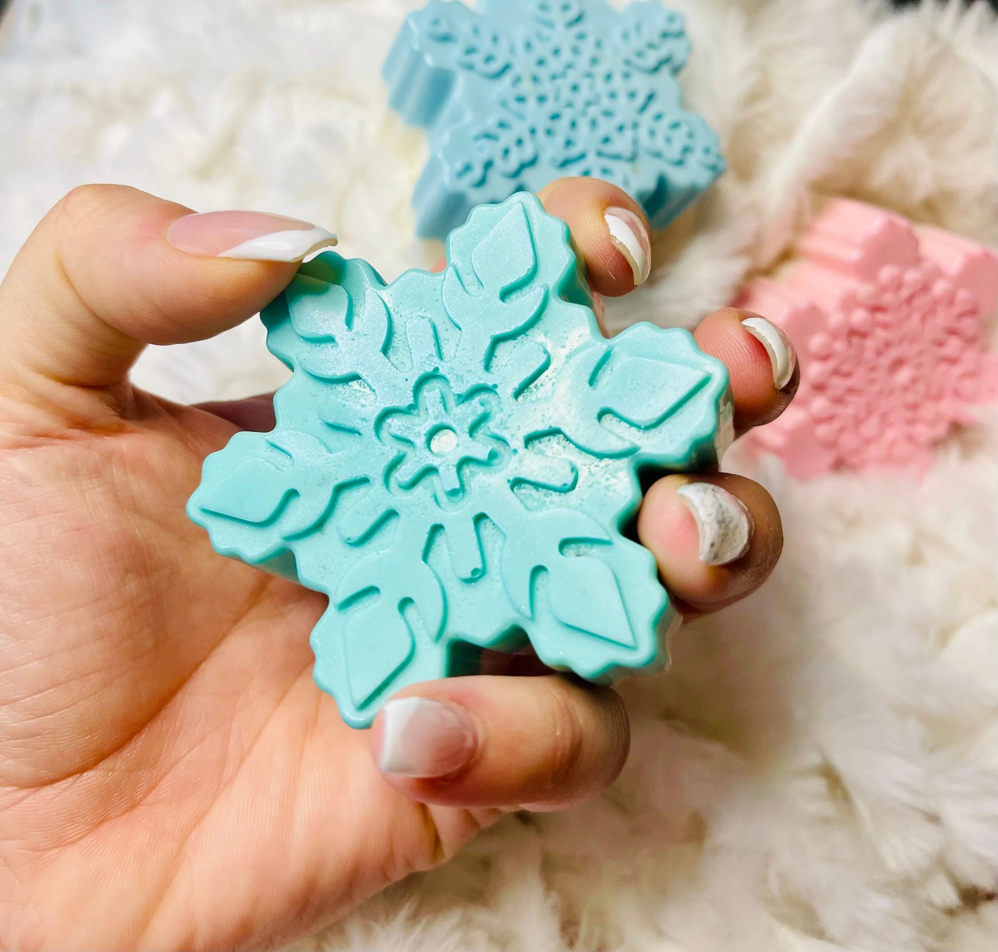 Snowflake Oatmeal Shea Soap | Natural Hand & Body Exfoliating Bar White Out