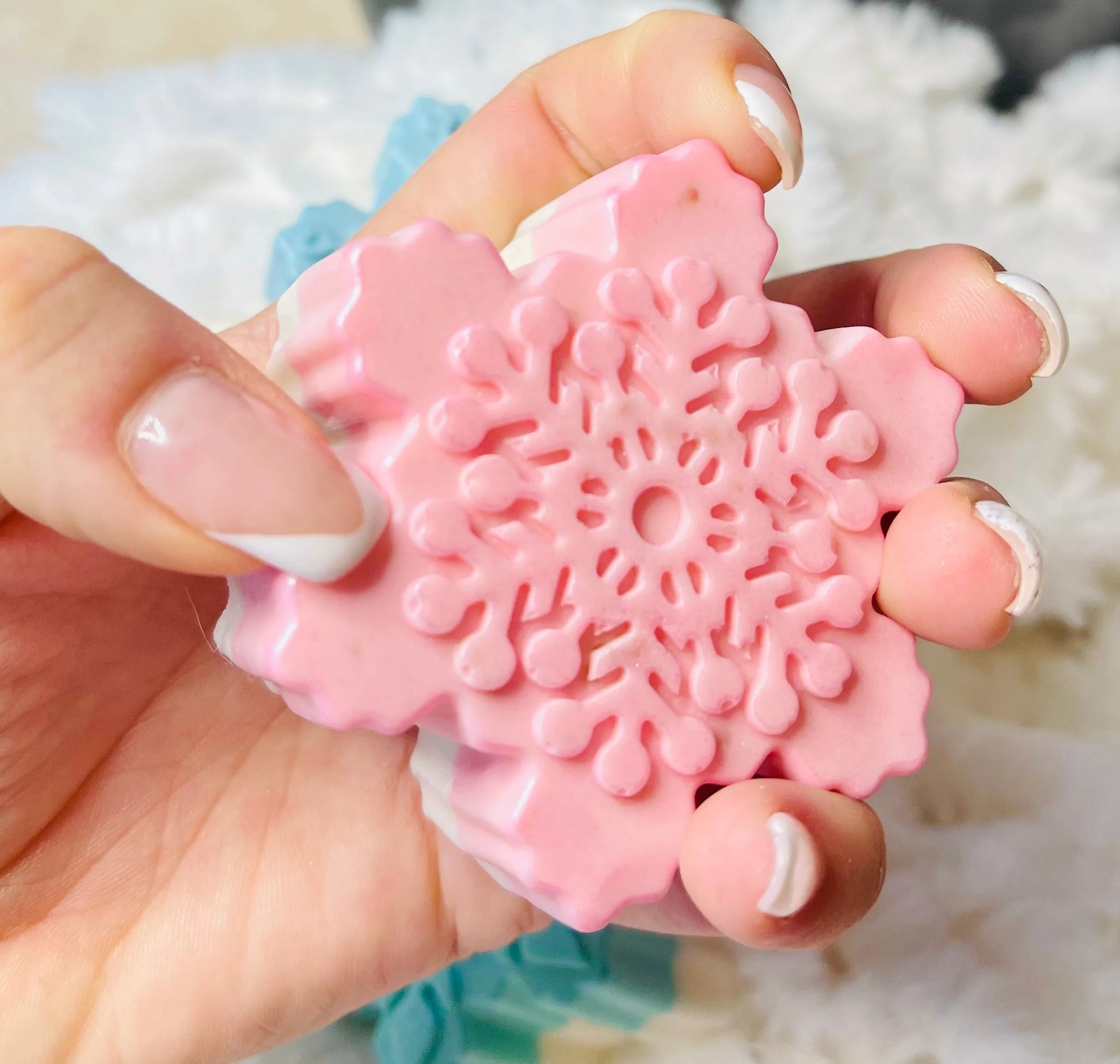 Snowflake Oatmeal Shea Soap | Natural Hand & Body Exfoliating Bar White Out