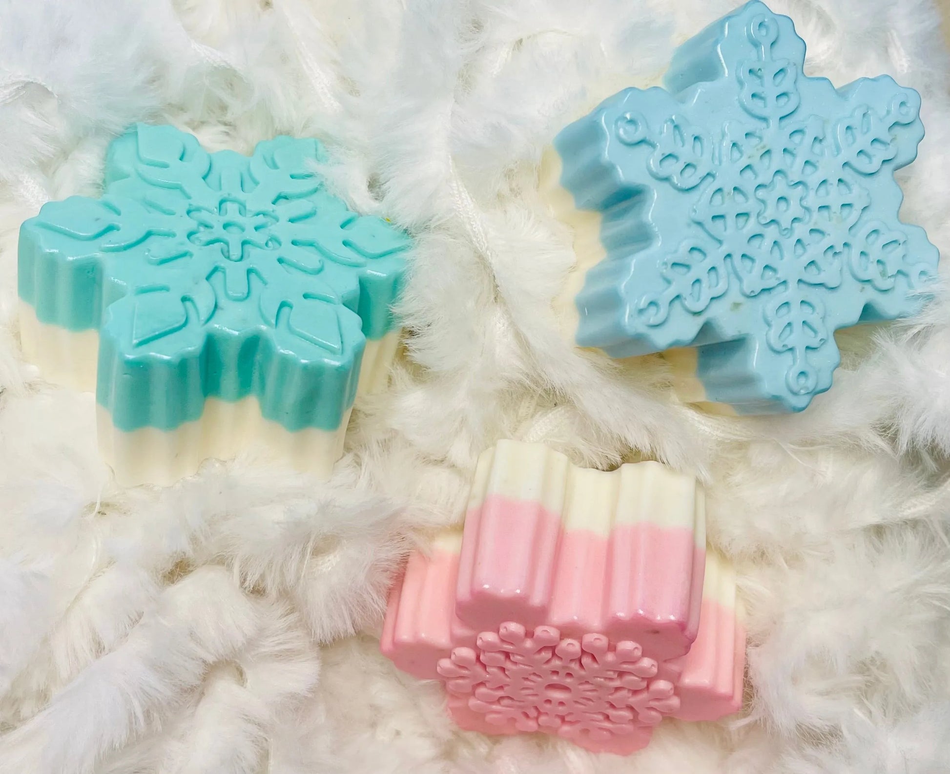 Snowflake Oatmeal Shea Soap | Natural Hand & Body Exfoliating Bar White Out