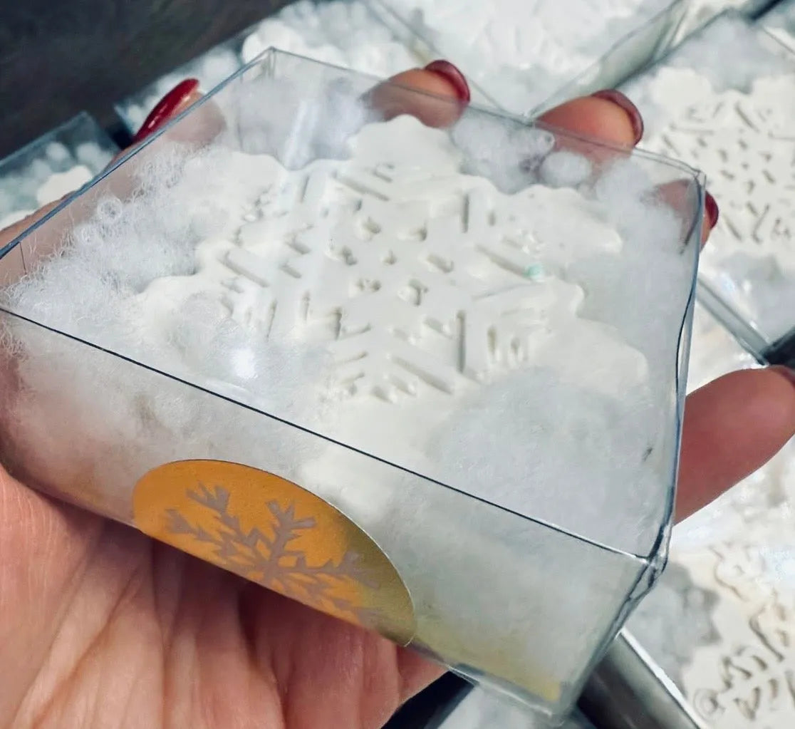 Snowflake Oatmeal Shea Soap | Natural Hand & Body Exfoliating Bar White Out
