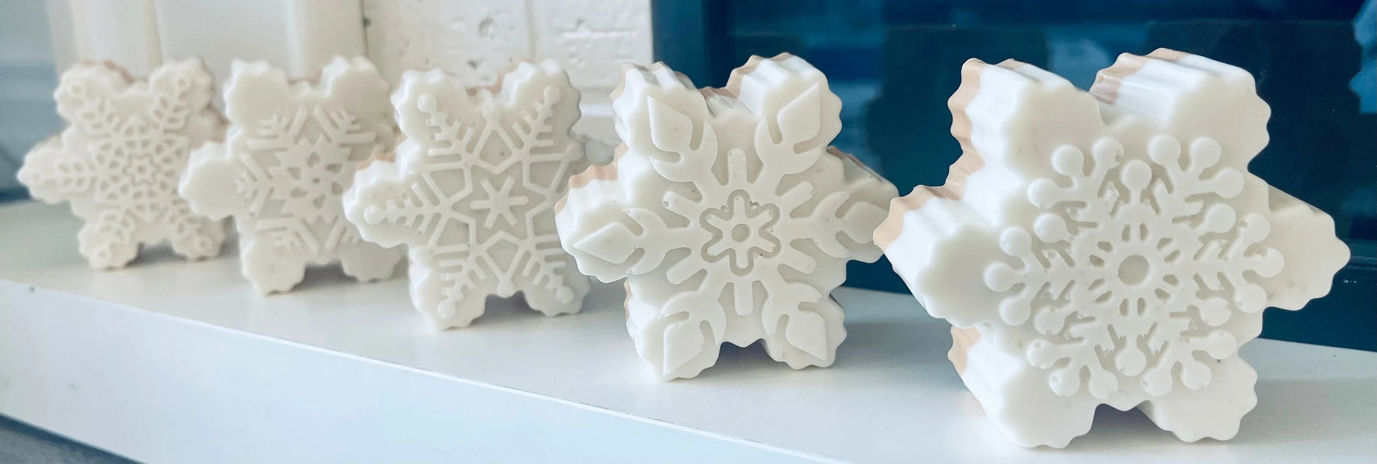 Snowflake Oatmeal Shea Soap | Natural Hand & Body Exfoliating Bar White Out