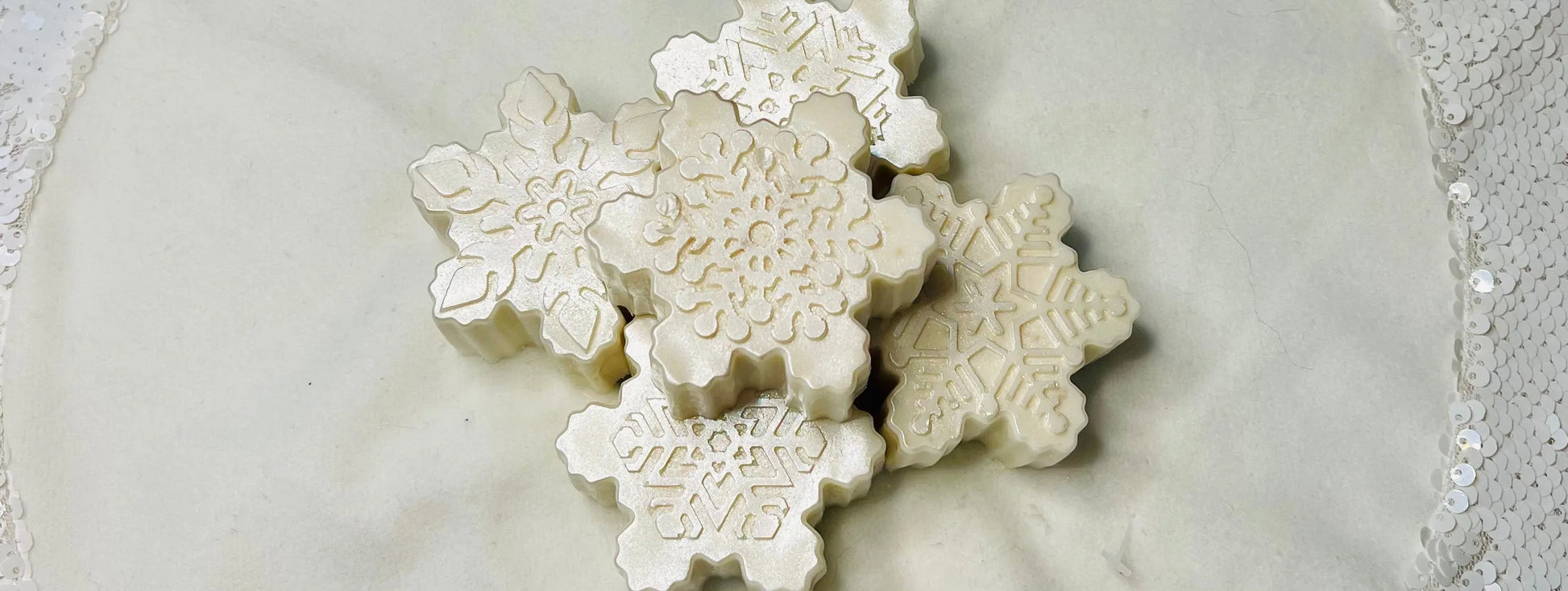 Snowflake Oatmeal Shea Soap | Natural Hand & Body Exfoliating Bar White Out