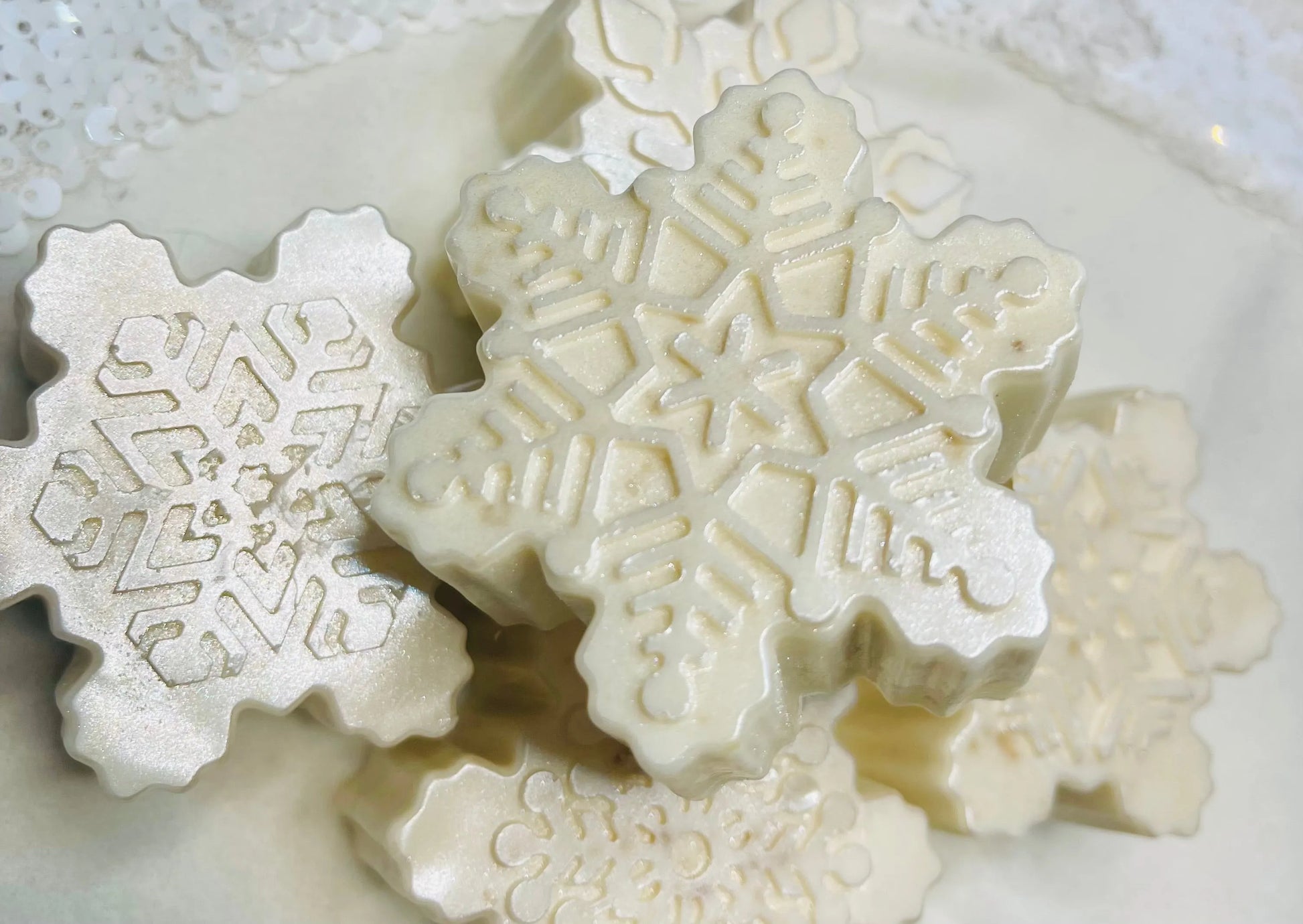 Snowflake Oatmeal Shea Soap | Natural Hand & Body Exfoliating Bar White Out