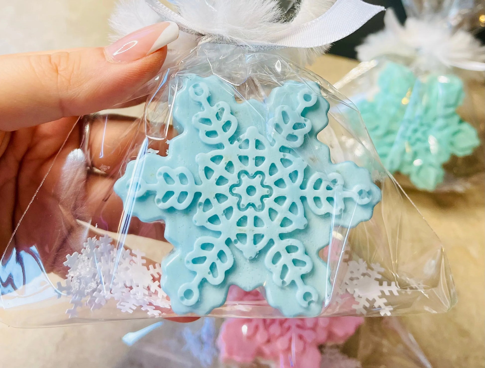 Snowflake Oatmeal Shea Soap | Natural Hand & Body Exfoliating Bar White Out
